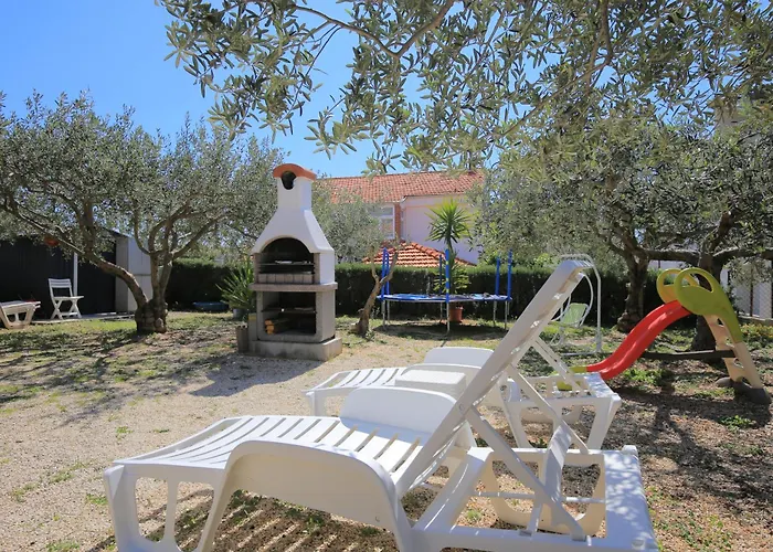 House With A Parking Space - 23967 Feriehus Trogir