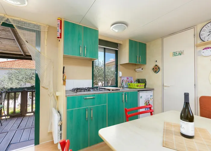 House With A Parking Space - 23967 Feriehus Trogir