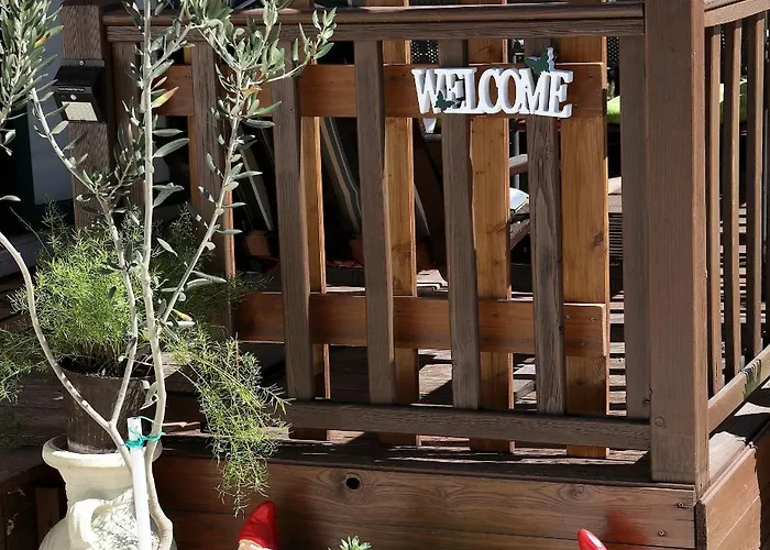 House With A Parking Space - 23967 Feriehus *